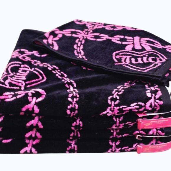 Juicy Couture Home Logo Chained Heart Oversized Plush Bath & Hand Towel Set - Picture 2 of 9